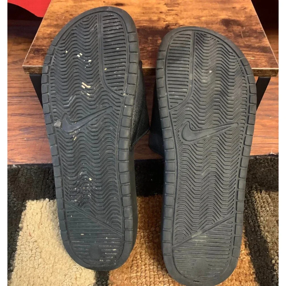 Nike Mens Size 8 Benassi Just Do It Black Slides Slip Ons Flip Flops Sandals EUC